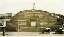 [1922 Swimming Pool]